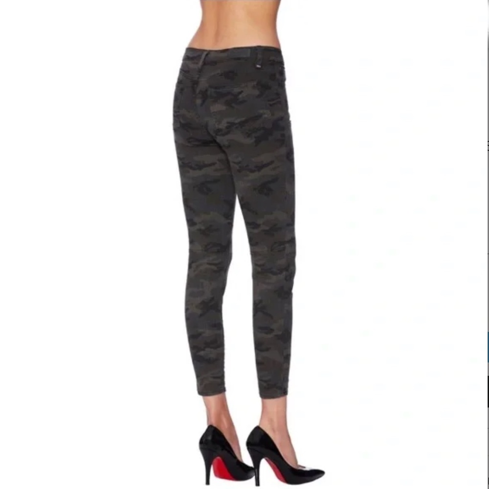 Etienne Marcel Jeans - Picture 3 of 8